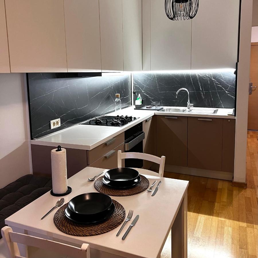 Maestral Living Studio Apartment Zagreb Extérieur photo